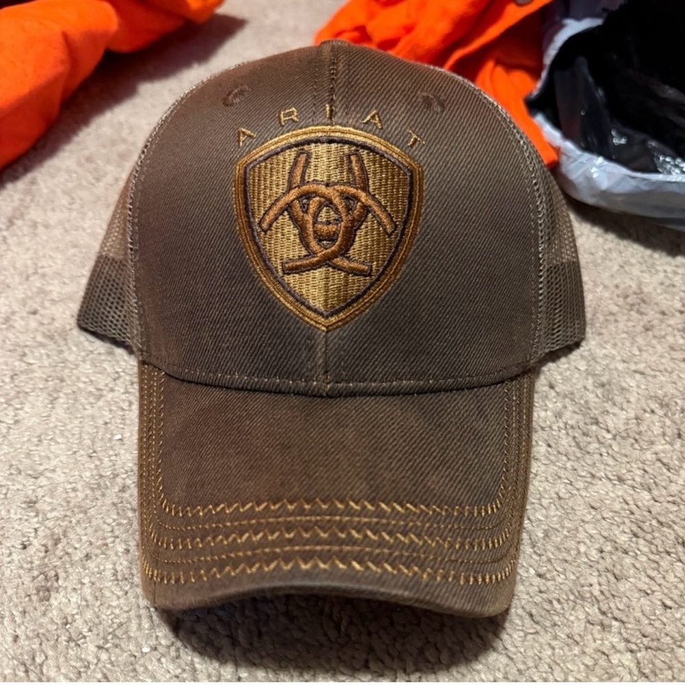 NWOT Ariat Hat